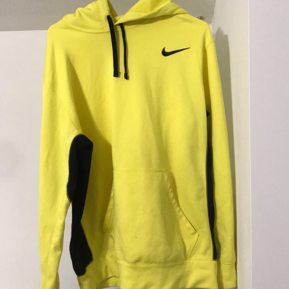 yellow men’s nike sweatshirt